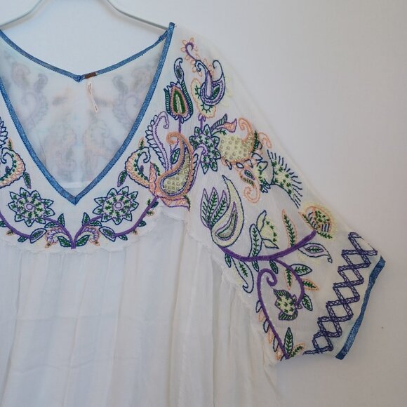 Free People Top Embroidered V Neckline  Beaded Detail Chiffon Top Size Medium - Picture 5 of 12